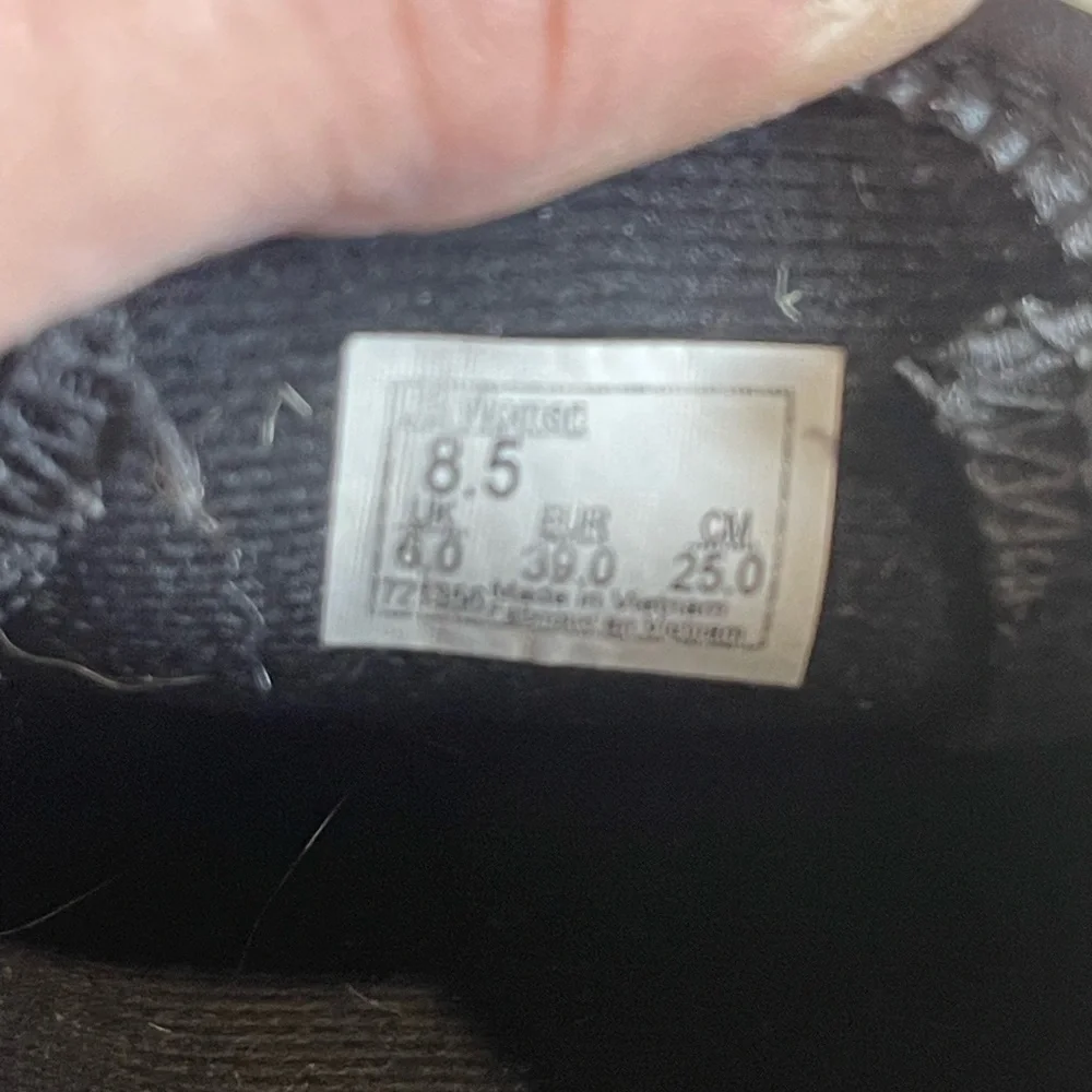 Vans Black Leather Slip-On Loafers size 8.5 - Picture 8 of 8